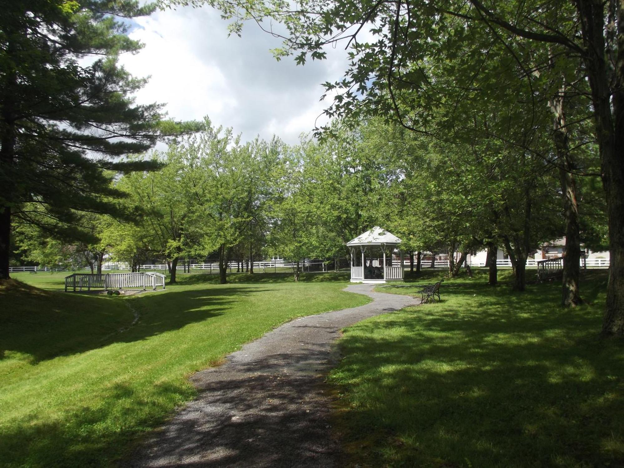 Colonial Resort-1000Islands Gananoque Kültér fotó