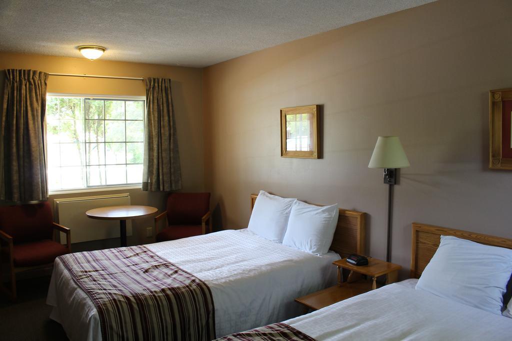 Colonial Resort-1000Islands Gananoque Kültér fotó