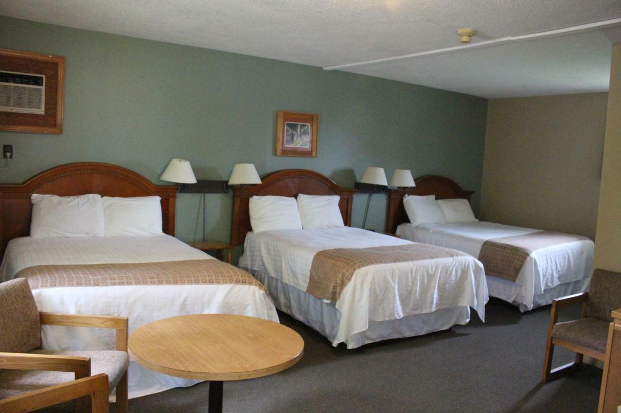 Colonial Resort-1000Islands Gananoque Kültér fotó
