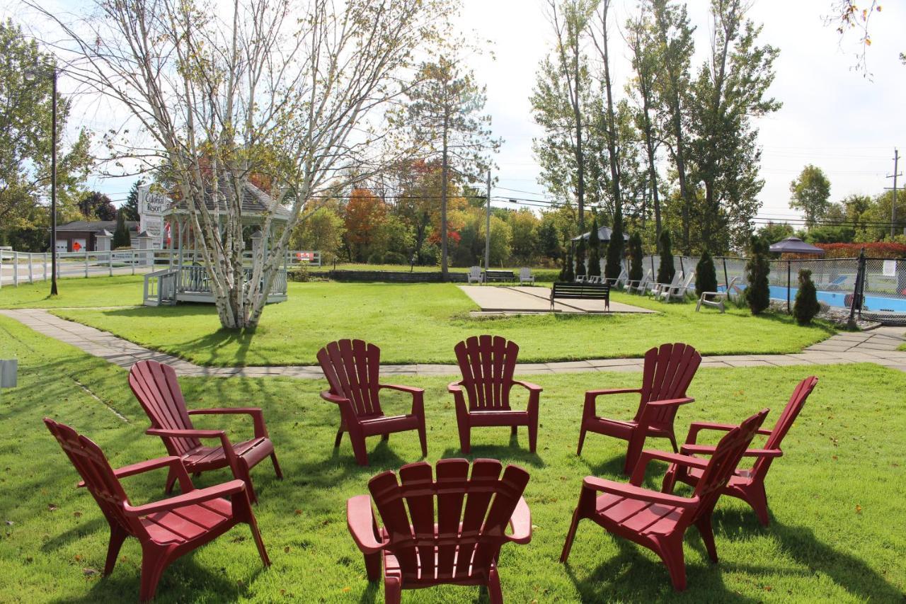 Colonial Resort-1000Islands Gananoque Kültér fotó